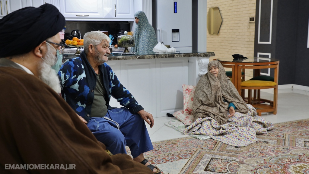 دیدار هفتگی امام‌جمعه کرج با خانواده شهدا و ایثارگران