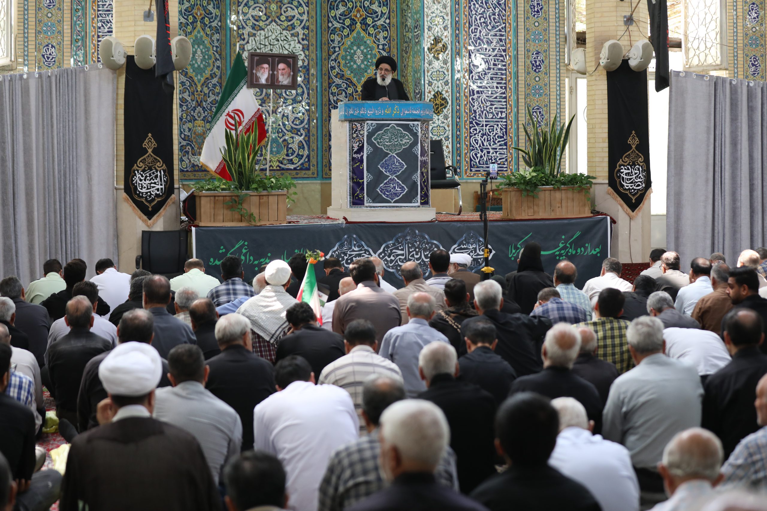 به‌زودی دشمنان سزای خبطی که در ایران کردند را خواهند دید/ در مسیر شکل‌گیری تمدن نوین اسلامی لازم است در حاکمیت سایبری توانمندی لازم را به دست آوریم/ تعاریفی که حضرت آقا از دولت رئیس‌جمهور شهید می‌کنند تأکید بر ادامه مسیر درست است/ مواظب باشید در دام مارپیچ سکوت نیفتید/ انقلابیون در جاده مستقیم با سرعت حرکت می‌کنند/ دوستان عراقی مهمان‌نوازی را در حد تام انجام دادند